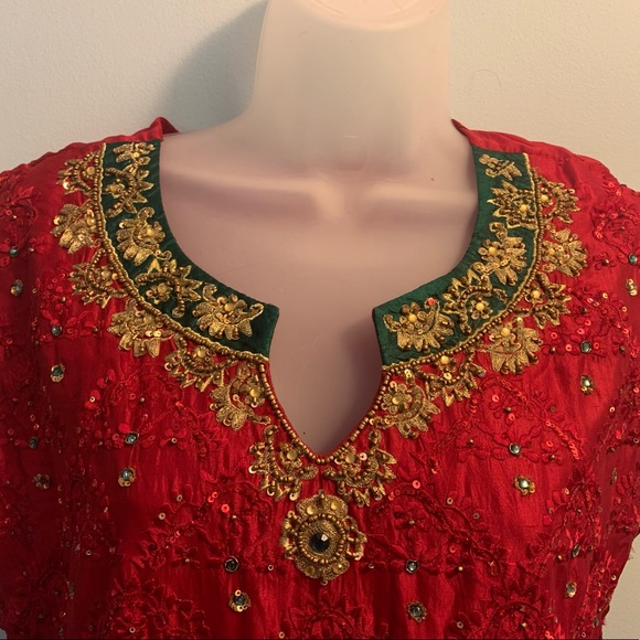 Vintage Indian Red Silk Sequined Embroidered Dress Size M - Picture 1 of 6